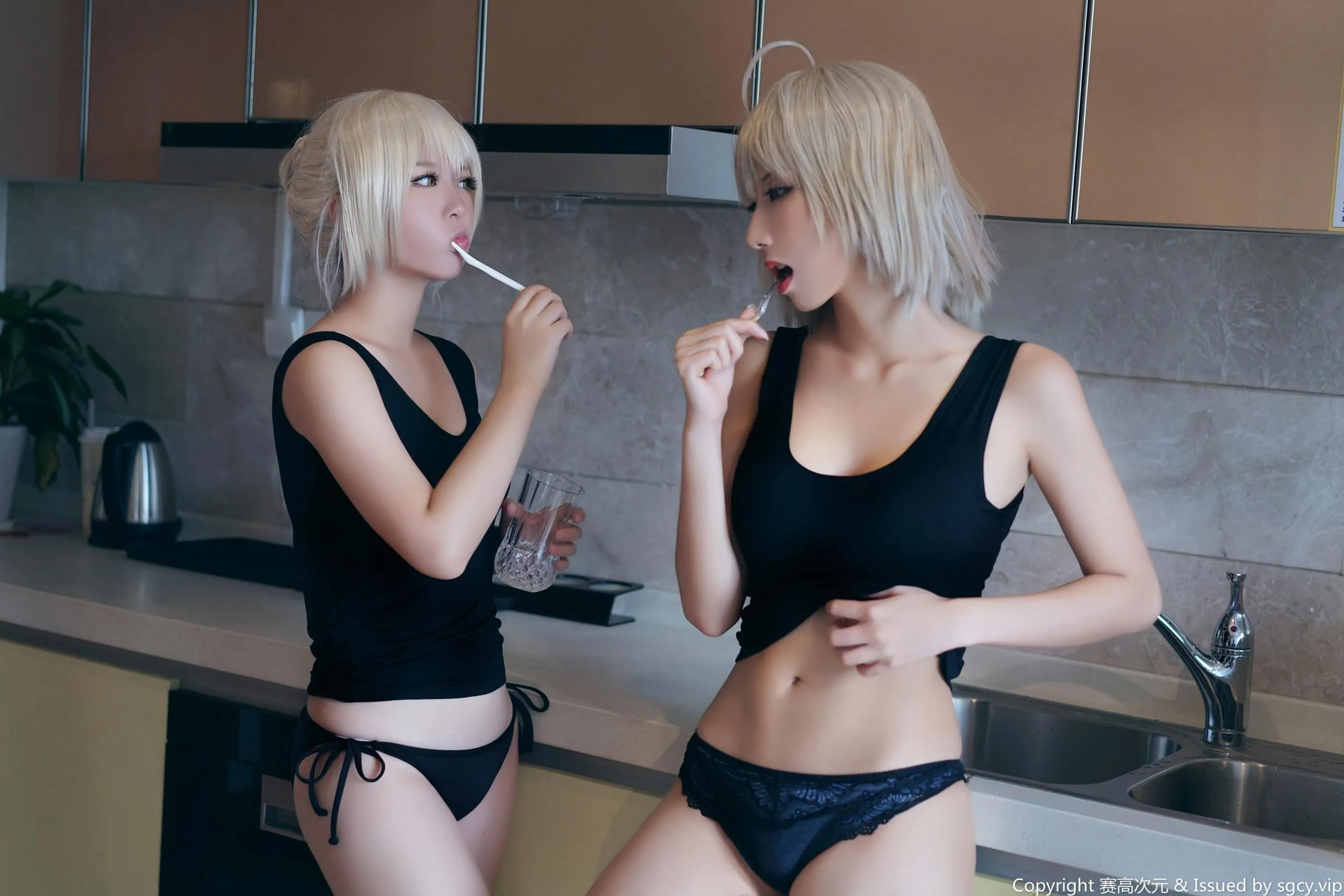 半半子 – NO.19 居家 [30P]插图1